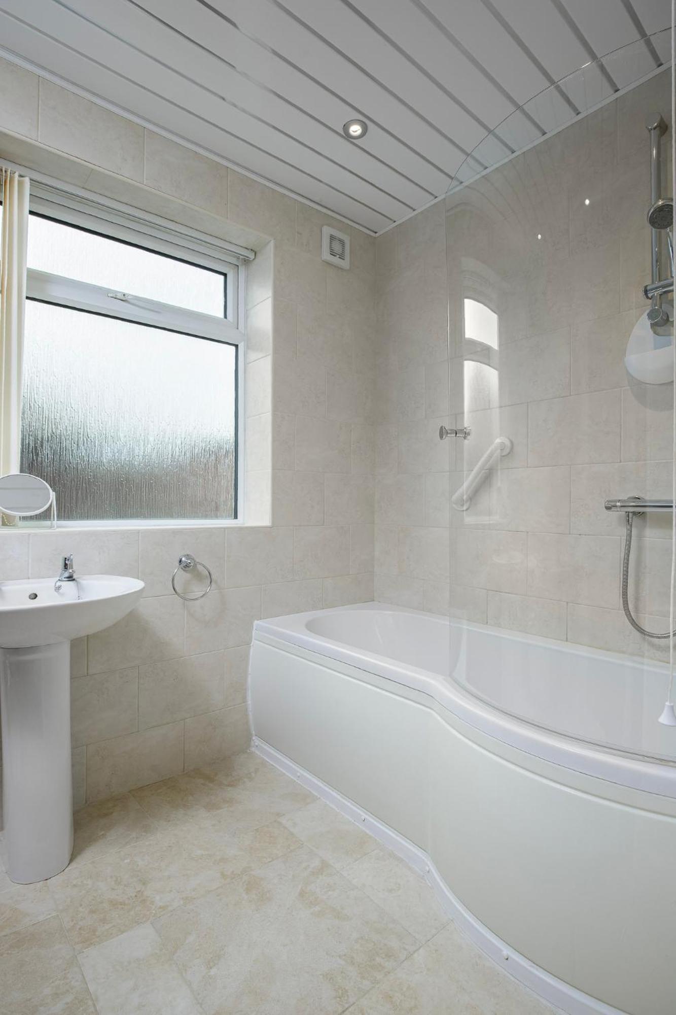 Arnside - Spacious 10-Bedroom Seaside Cottage Blackpool Exteriör bild