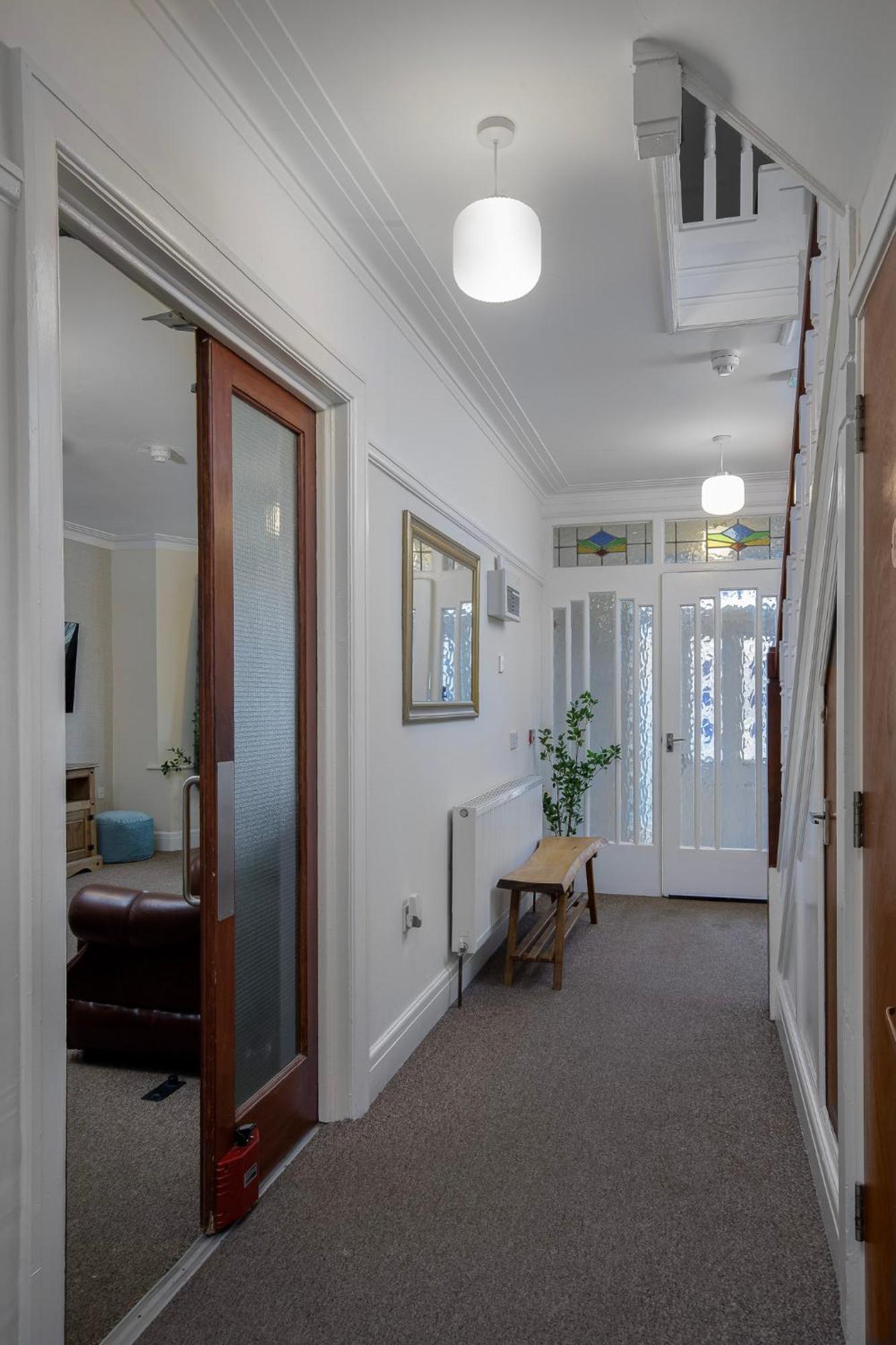 Arnside - Spacious 10-Bedroom Seaside Cottage Blackpool Exteriör bild